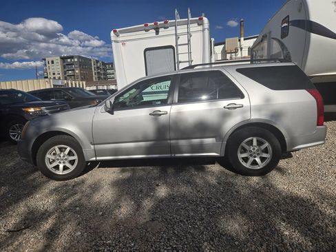 Used 2008 Cadillac SRX RWD image 4