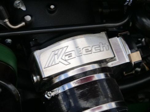 Used 2022 Chevrolet Camaro ZL1 image 9