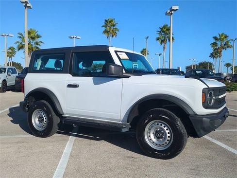 Certified 2025 Ford Bronco 2-Door image 2