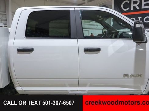 Used 2024 RAM 2500 Big Horn AWD/4WD image 24