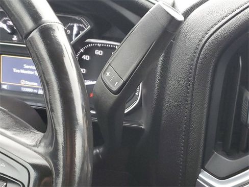 Used 2019 GMC Sierra 1500 SLT w/ SLT Premium Package image 19