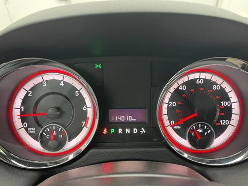 Used 2016 Dodge Grand Caravan SE FWD image 18