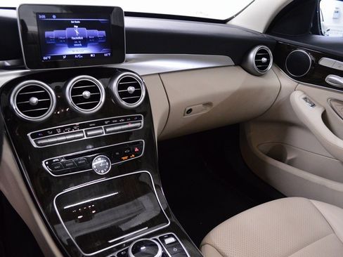 Used 2018 Mercedes-Benz C 300 C 300 image 27
