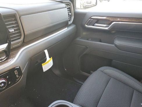 New 2026 GMC Sierra 1500 Elevation image 25