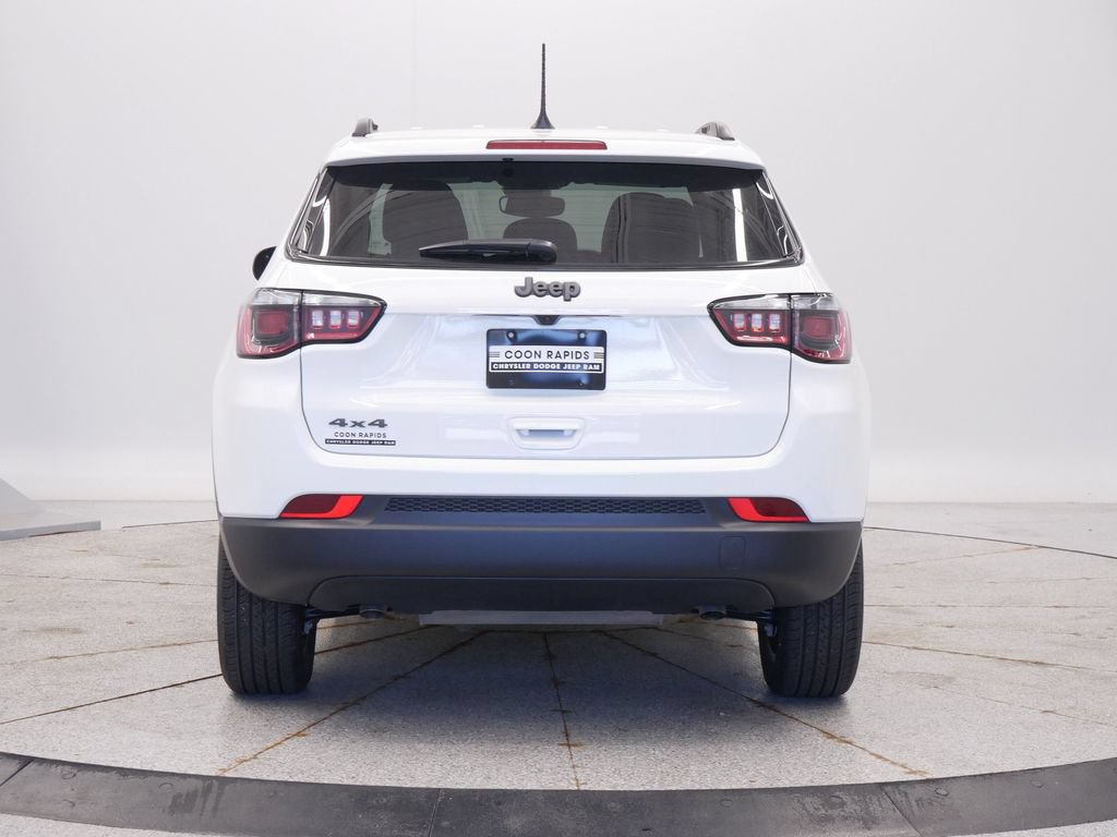 New 2026 Jeep Compass Latitude AWD/4WD image 4