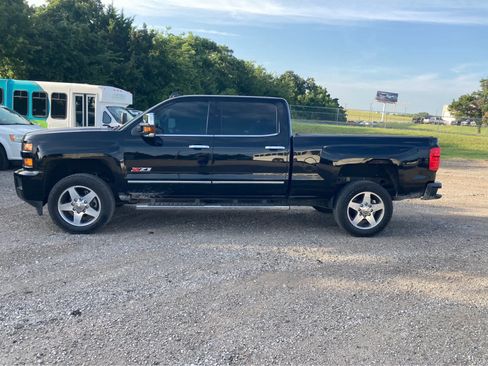 Used 2016 Chevrolet Silverado 2500 LTZ w/ Duramax Plus Package AWD/4WD image 2