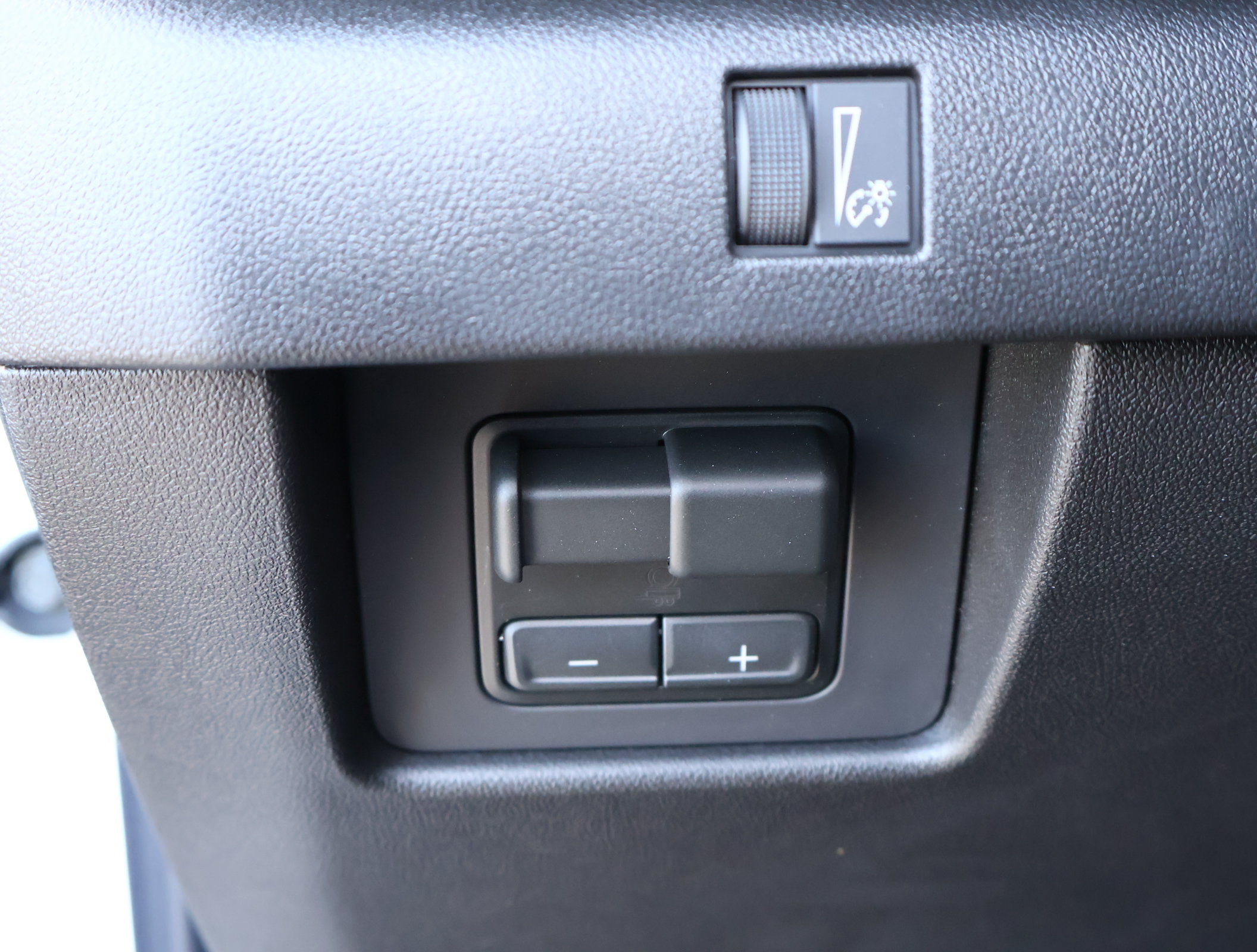 New 2026 Chevrolet Colorado Trail Boss AWD/4WD image 12