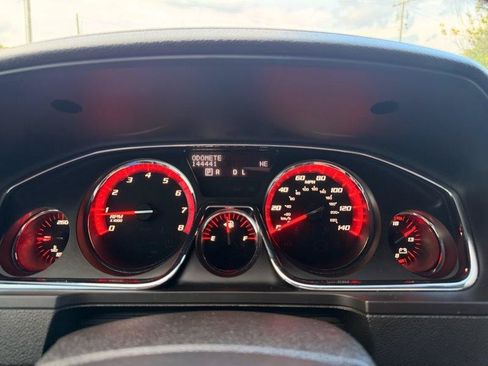 Used 2016 GMC Acadia SLT w/ Open Road Package FWD image 17
