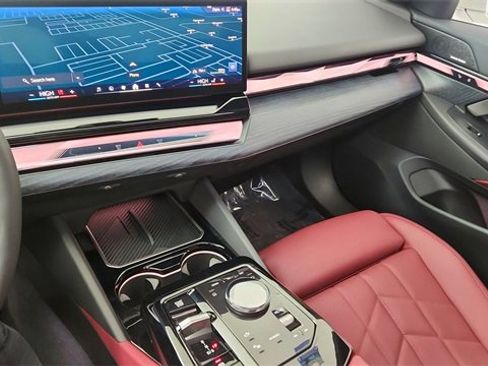 Used 2025 BMW 540i xDrive image 44