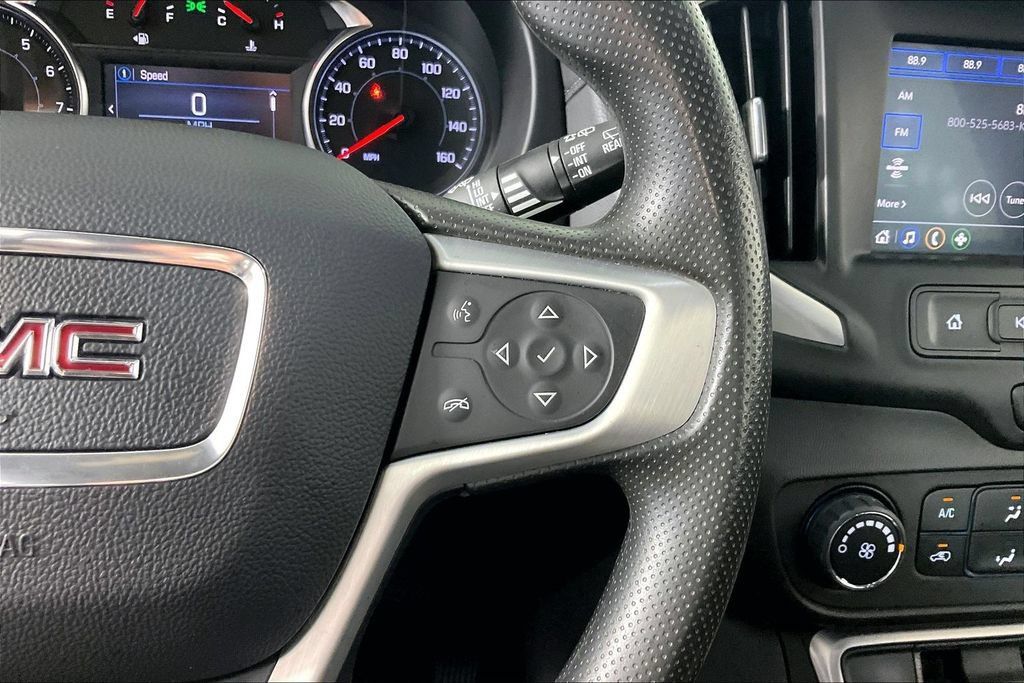 Certified 2024 GMC Terrain SLE FWD image 10