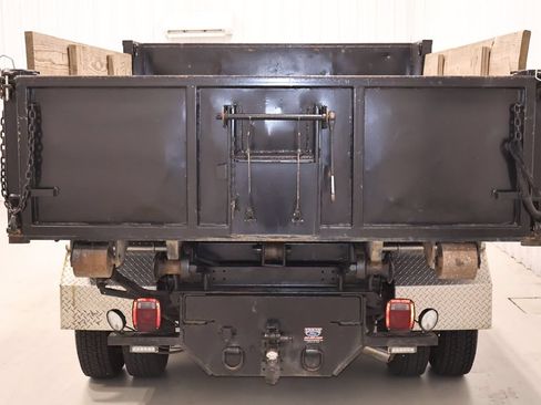 Certified 2017 Ford F550 4x4 Regular Cab Super Duty w/ XLT Value Package image 9