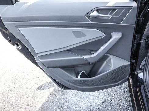 New 2026 Volkswagen Jetta SE FWD image 36