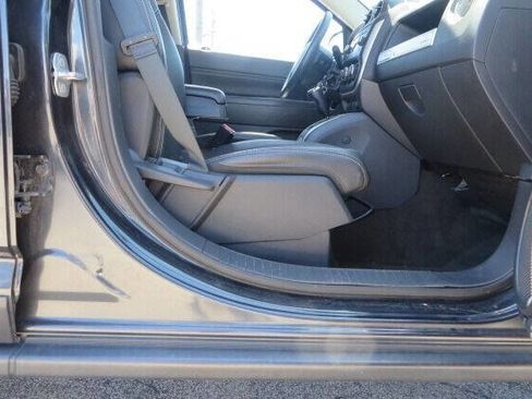 Used 2014 Jeep Compass Latitude w/ All Weather Capability Group image 19