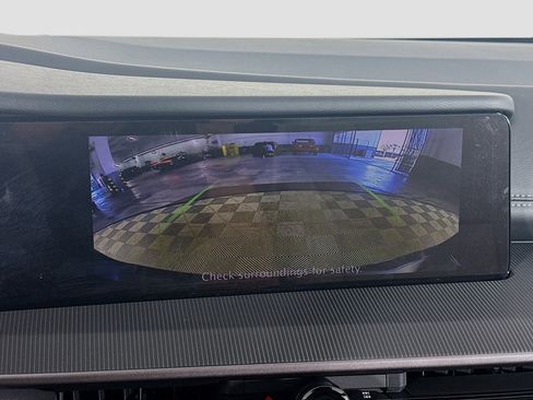 Used 2025 Nissan Murano SV image 19