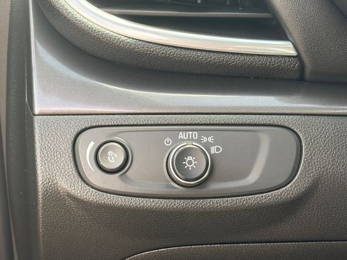 Used 2020 Buick Encore Preferred w/ Safety Package AWD/4WD image 19