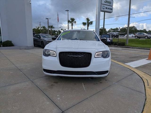 Certified 2020 Chrysler 300 Touring w/ Sport Appearance Package RWD image 10
