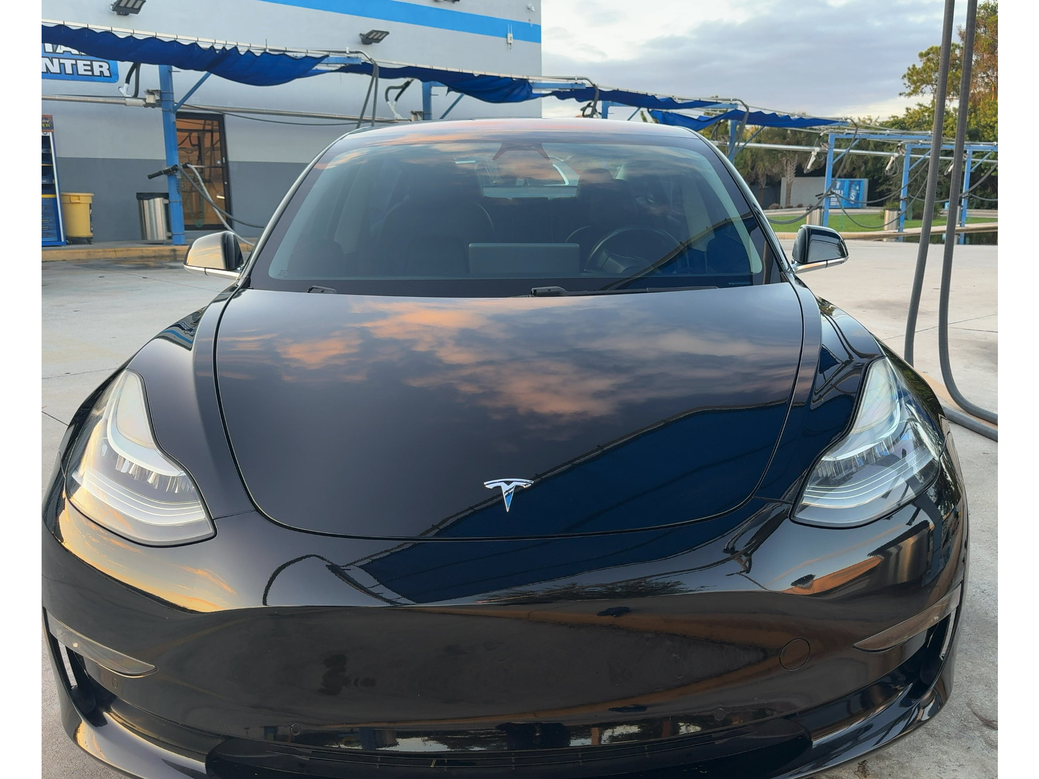 Used 2018 Tesla Model 3 Long Range RWD image 2