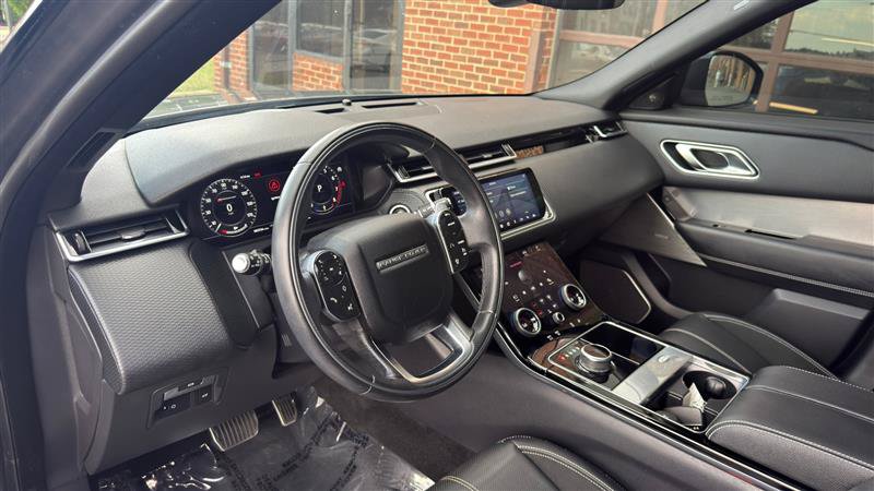 Used 2018 Land Rover Range Rover Velar R-Dynamic SE AWD/4WD image 28