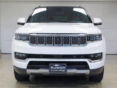 Used 2022 Jeep Grand Wagoneer Series II w/ Convenience Group III image 5