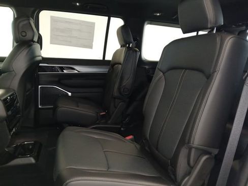 New 2026 Jeep Grand Wagoneer 4WD image 12