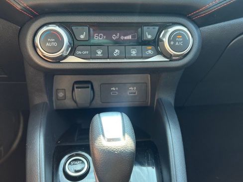 Used 2024 Nissan Versa SR FWD image 14