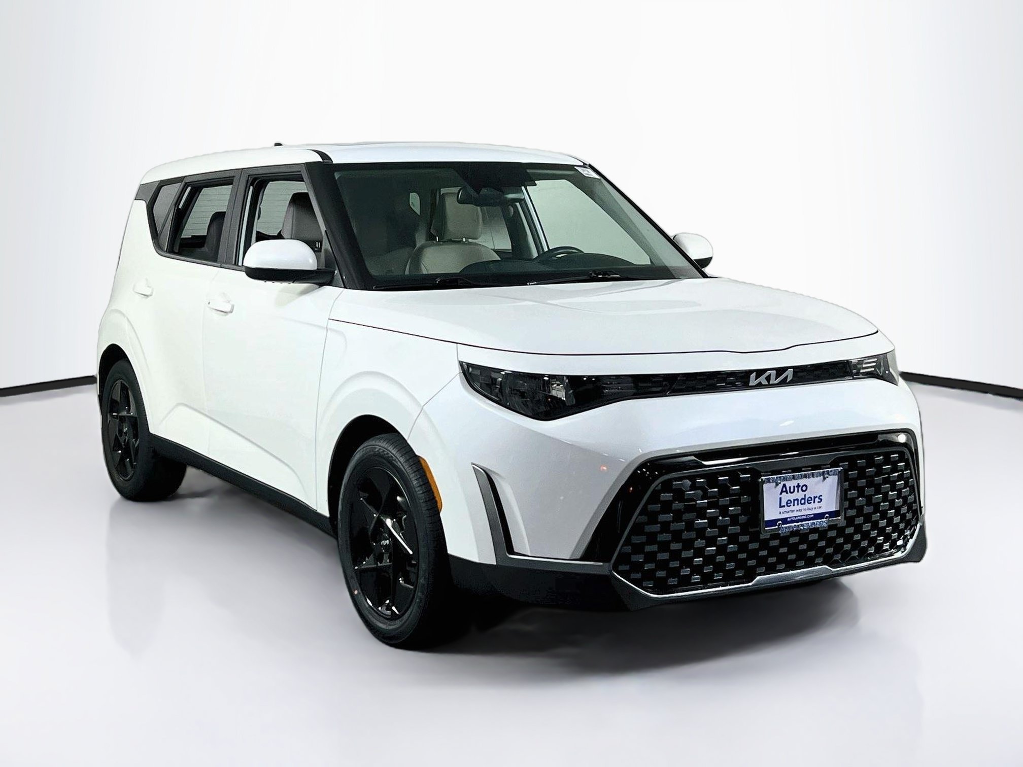 Used 2024 Kia Soul EX FWD image 3