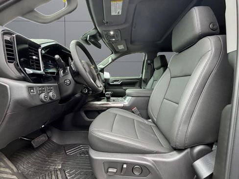New 2026 Chevrolet Silverado 1500 LTZ w/ LTZ Premium Package AWD/4WD image 10