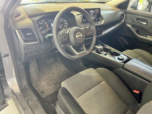Used 2023 Nissan Rogue SV AWD/4WD image 10