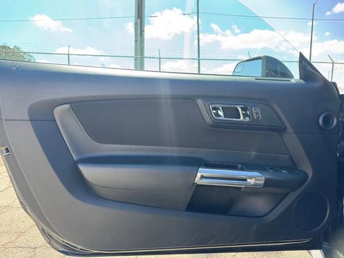 Used 2017 Ford Mustang GT w/ Black Accent Package image 45