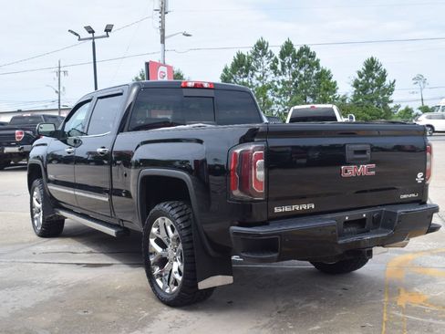 Used 2018 GMC Sierra 1500 Denali w/ Denali Ultimate Package AWD/4WD image 4