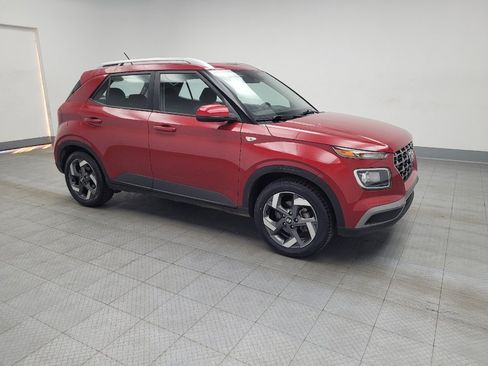 Used 2023 Hyundai Venue SEL w/ Cargo Package image 11