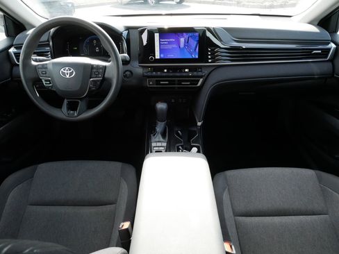 Certified 2025 Toyota Camry LE image 9