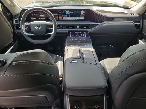 New 2026 INFINITI QX80 Luxe image 12