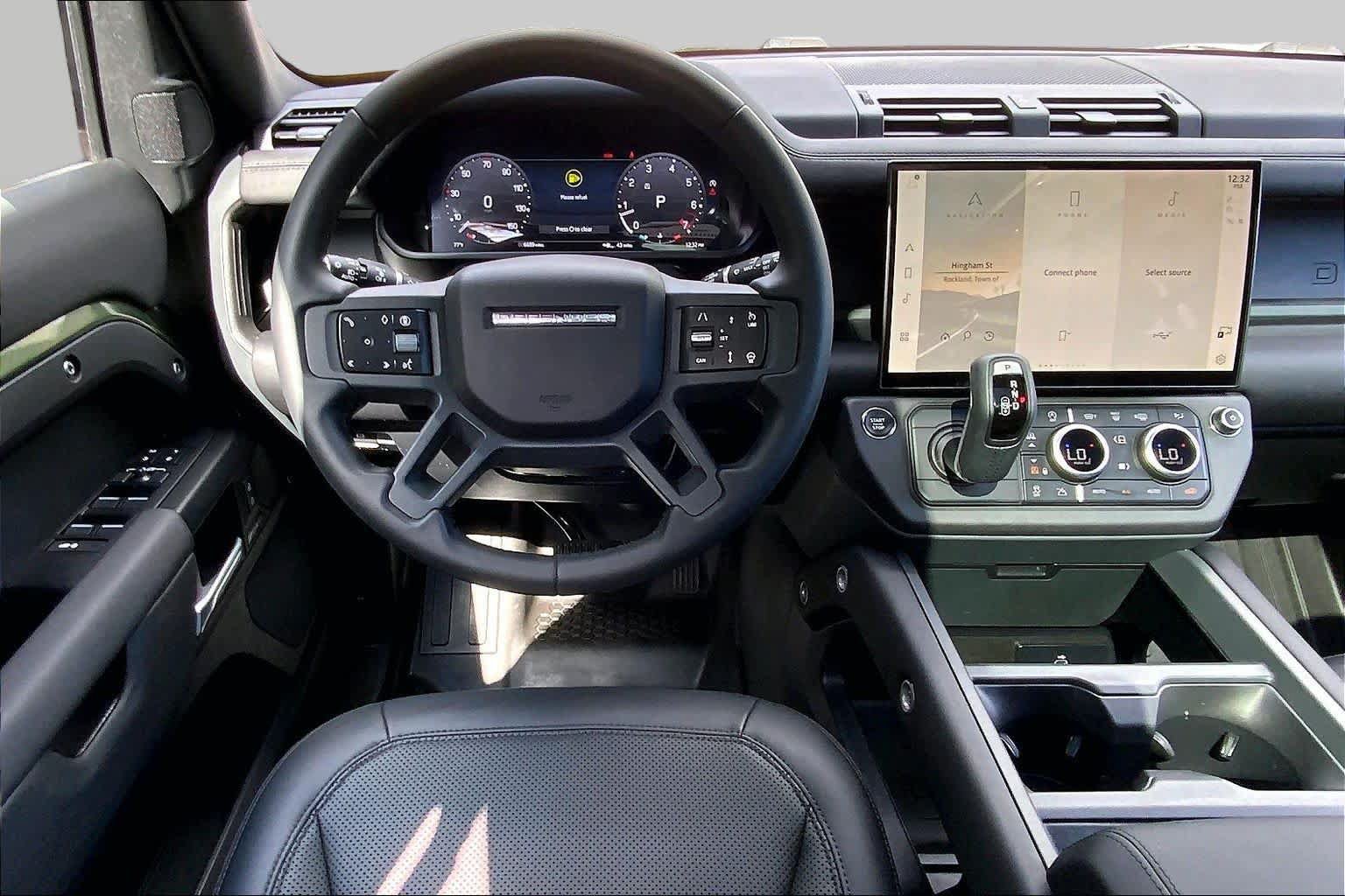 Used 2026 Land Rover Defender 110 S AWD/4WD image 6
