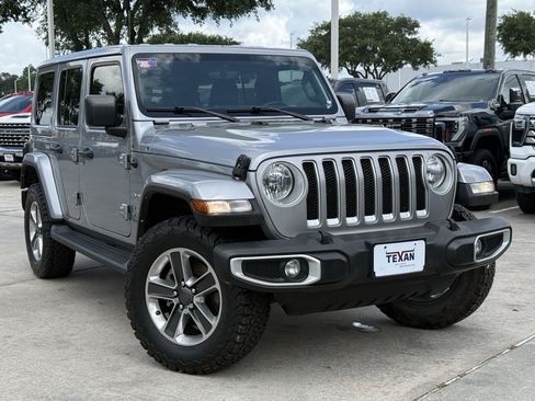 Used 2021 Jeep Wrangler Unlimited Sahara AWD/4WD image 2