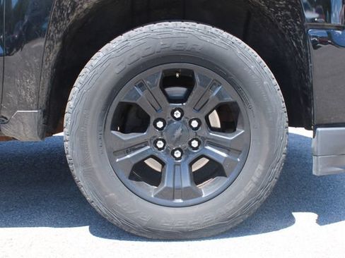 Used 2016 Chevrolet Silverado 1500 LT w/ Midnight Edition AWD/4WD image 35