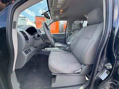Used 2020 Nissan Frontier SV w/ Midnight Edition Floor Mats AWD/4WD image 10