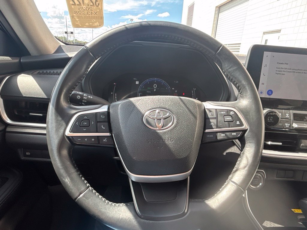 Used 2025 Toyota Grand Highlander FWD image 22