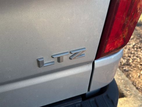 Used 2021 Chevrolet Silverado 1500 LTZ w/ Safety Package II image 7