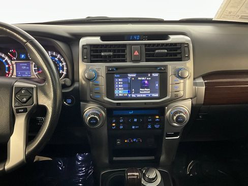 Used 2014 Toyota 4Runner Limited image 12