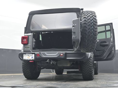 Used 2021 Jeep Wrangler Unlimited Rubicon w/ LED Lighting Group AWD/4WD image 42