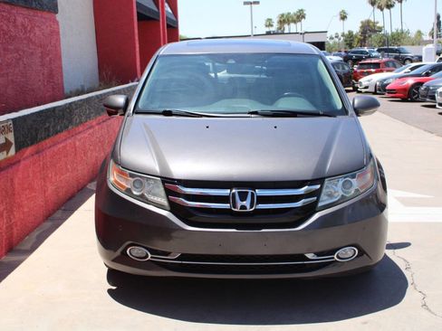Used 2017 Honda Odyssey Touring image 3