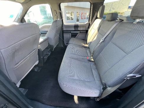 Used 2017 Ford F150 XLT image 11