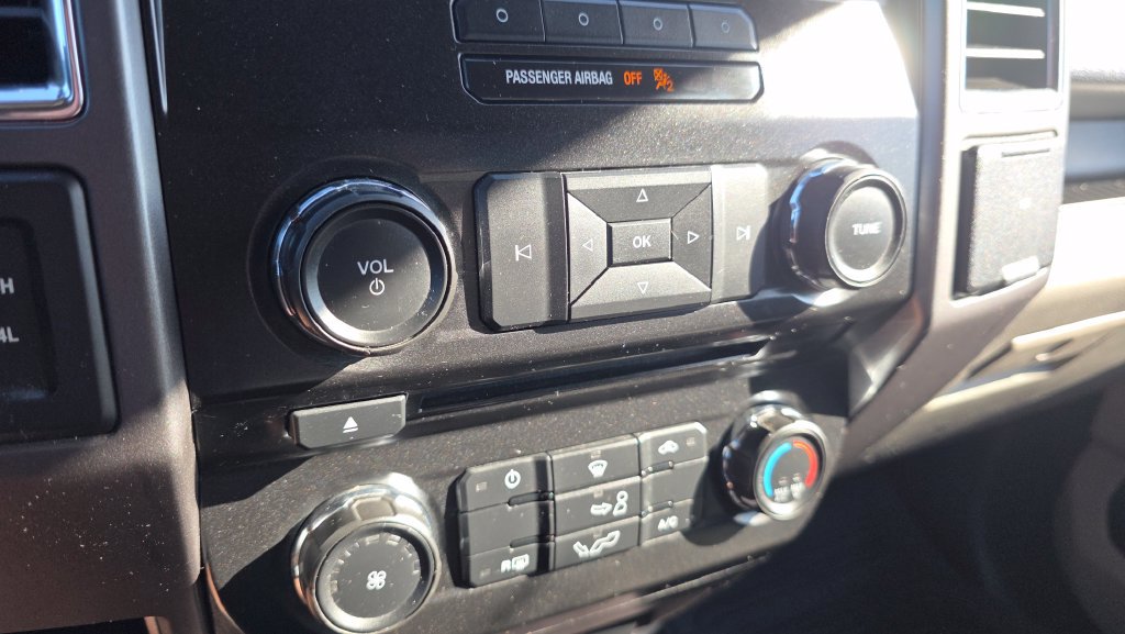 Used 2015 Ford F150 XLT w/ Equipment Group 301A Mid AWD/4WD image 20