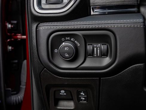 Used 2022 RAM 1500 Limited w/ Trailer Tow Group image 21