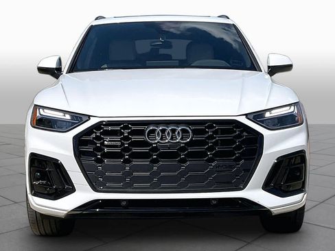 Used 2024 Audi Q5 e Premium Plus AWD/4WD image 4