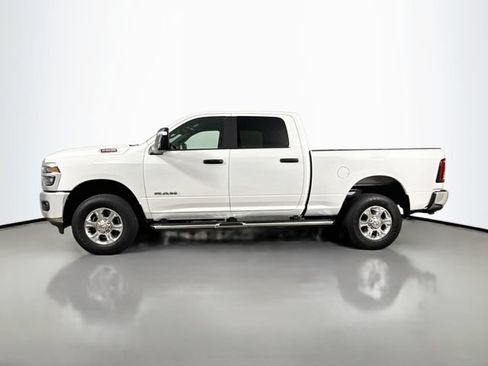 Used 2026 RAM 2500 Big Horn AWD/4WD image 4
