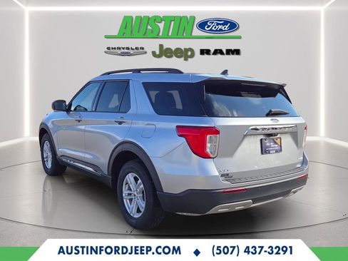 Used 2021 Ford Explorer XLT w/ Equipment Group 202A image 10