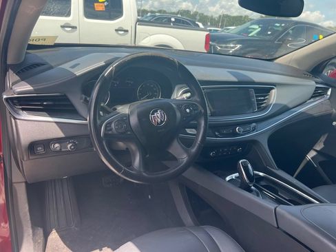 Used 2020 Buick Enclave Essence FWD image 11