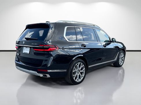 Used 2026 BMW X7 xDrive40i AWD/4WD image 3